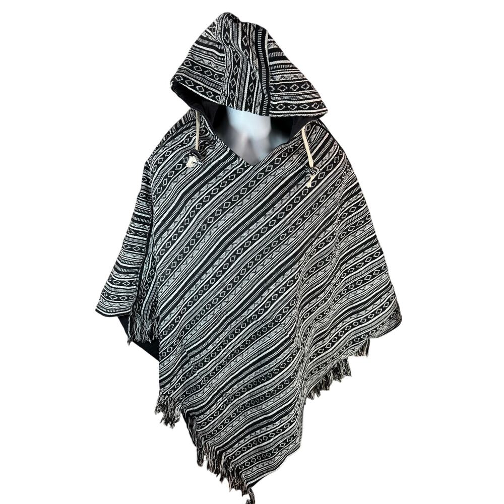 Hooded Hippie Poncho Reversible Baja Rug Black White One Size 44x32